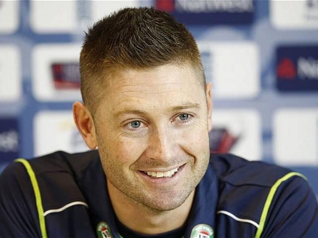‘Ashes Diary 2015 ’ के साथ आए क्लार्क, साथी खिलाड़ियों और कोच को लताड़ा Clarke lashes out at critics of Australia captaincy in Ashes Diary 2015
