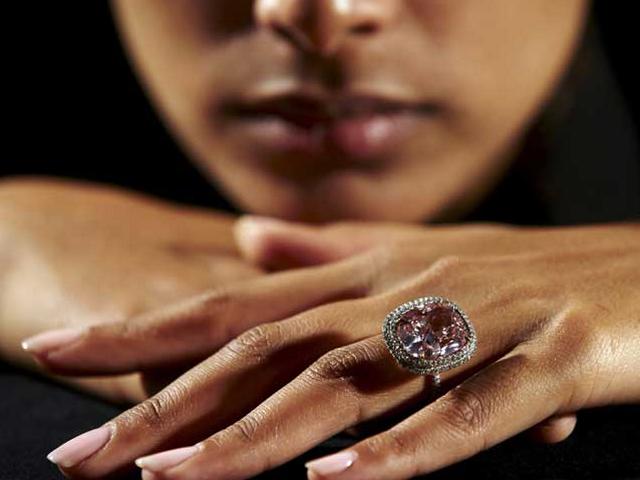 लैब से बनकर सामने आया आईस डायमंड, नहीं होगी जेब ढीली ‘Lab-grown diamond to counter slump in industry’