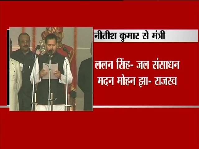 यहां पढ़ें: किस जिले और किस जाति के हिस्से कितने मंत्री? Lalu’s son Tejashwi become deputy cm