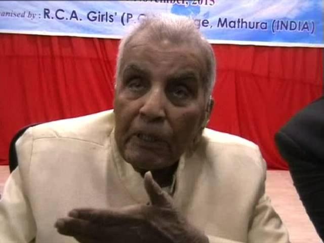 95 प्रतिशत बीफ कारोबारी हिन्दू हैं: सच्चर 95% of beef traders are Hindus, says Justice Sachar