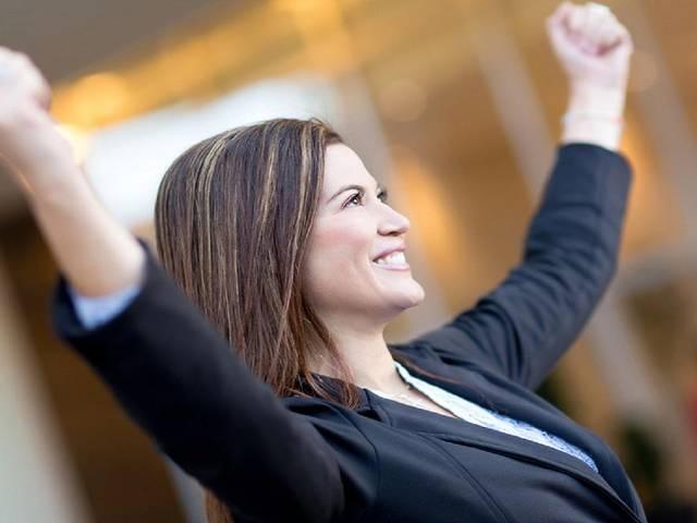 इस मामले में मर्दों से कहीं आगे निकल रही हैं महिलाएं Men, Women, and a New Definition of Success