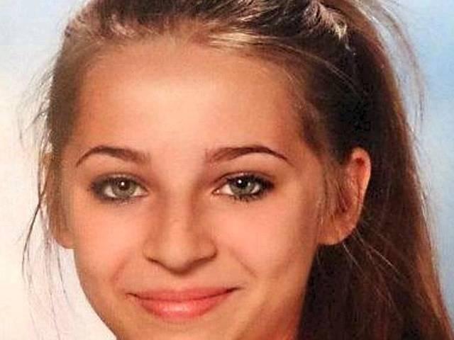आईएस ने अपने पोस्टर गर्ल समरा की पीट-पीटकर की हत्या! ISIS teenage ‘poster girl’ Samra Kesinovic ‘beaten to death’ as she tried to flee the group