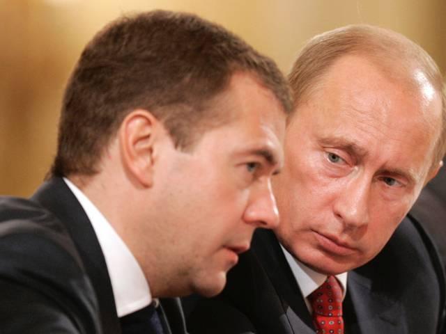 तुर्की के खिलाफ अब 'आर्थिक हमले' की तैयारी में रुस Ankara defends ISIS, Turkish officials have financial interest in oil trade with group – PM Medvedev