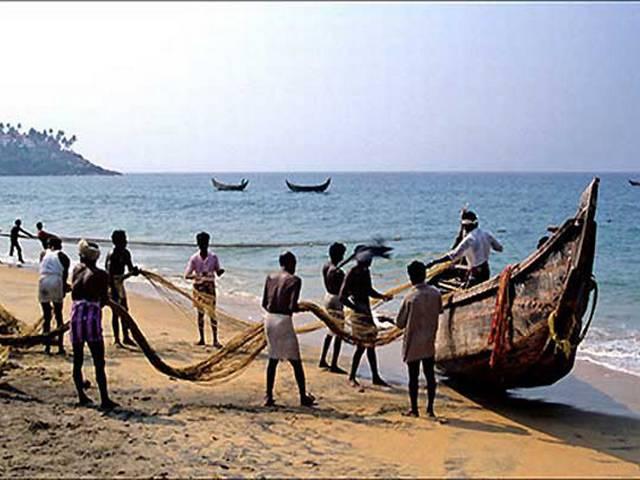 श्रीलंका: 15 भारतीय मछुआरे गिरफ्तार 15 Indian fisherman arrested by Sdilanka nevi