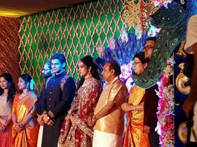 शाही शादी: कारोबारी ने खर्च किए 55 करोड़, 'बाहुबली' के डिजाइनर ने बनाया सेट nri businessman ravi pillai spent 55 crores on wedding preparation of his daughter
