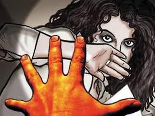 गुड़गांव: पीजी मालिक ने महिला के साथ किया रेप
Gurgaon: women exicutive allegedly raped by pg owner