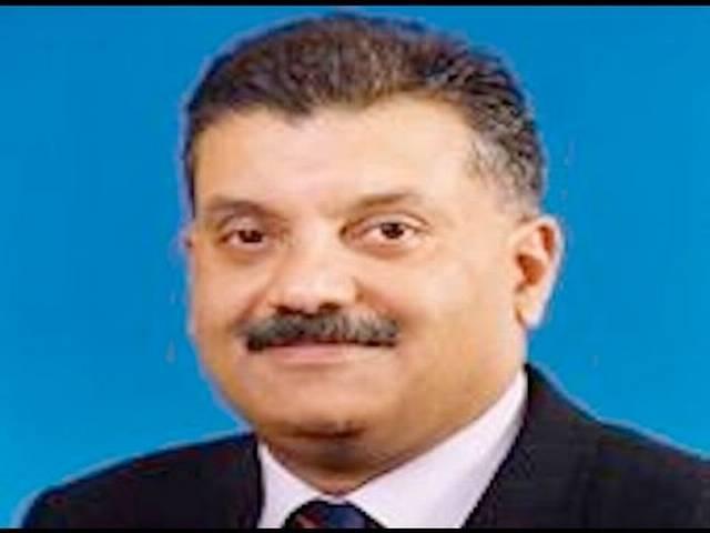 शीना बोरा हत्याकांडः पीटर मुखर्जी का हुआ लाई डिटेक्टर टेस्ट Peter Mukerjea undergoes lie-detector test