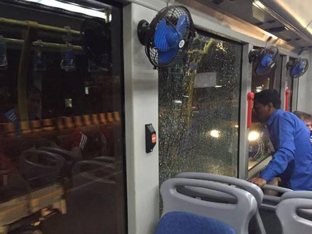 अर्जेन्टीना की टीम बस पर पथराव करने के आरोप में तीन गिरफ्तार Stoning of Argentina hockey team bus: 3 held in Raipur