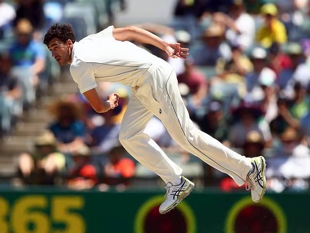 ऑस्ट्रेलिया टीम को बड़ा झटका, स्टार्क को वापसी में लगेगा समय Starc to delay surgery to play World T20