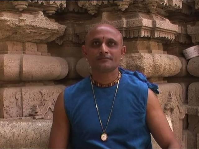 द्वारका मंदिर ने शैलजा के 'जाति पूछने' के आरोपों का किया खंडन Arun jaitley read visiter’s book statement of Kumari Shailja in Dwarkadheesh Temple