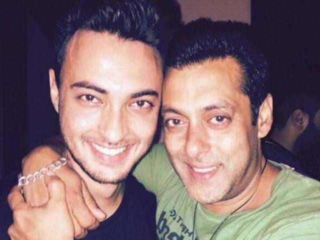अब अपने जीजा आयुष शर्मा को बॉलीवुड में लांच करेंगे सलमान खान salman khan to launch ayush sharma in bollywood