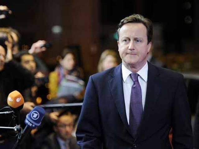ब्रिटेन ने सीरिया में आईएस पर हवाई हमले शुरू किए UK launches airstrikes after vote