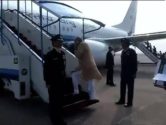 चेन्नई बाढ़ का जायजा लेने के लिए पीएम रवाना PM Modi leaves for Chennai to take stock of the situation