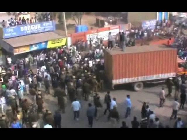 हरियाणा: क्या पुलिस की मिलीभगत से मांस लदा ट्रक मेरठ जा रहा था palwal beef dispute and role of police