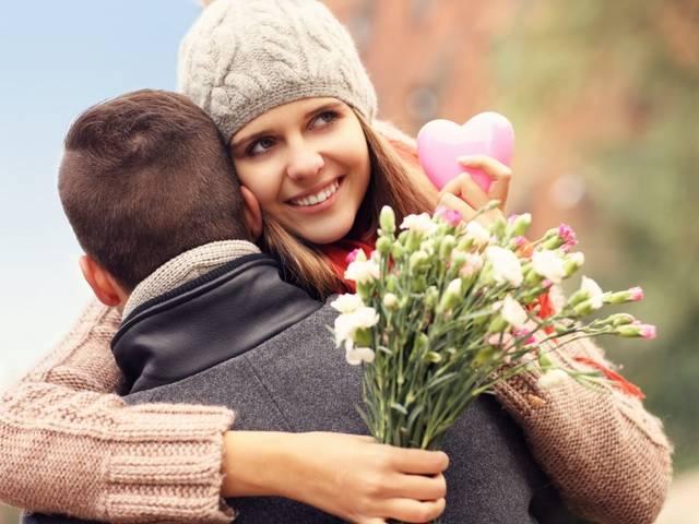 फेस्टिव सीजन में मोहब्बत की ऑनलाइन तलाश Youth search for love online during festive season
