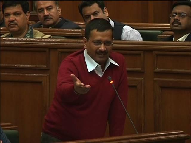 ईवन-ऑड योजना : हर गाड़ी का दिन तय, सीएनजी को बढ़ावा देगी सरकार Curbing pollution: Monday, Wednesday and Friday for odd-numbered vehicles, Sunday not fixed