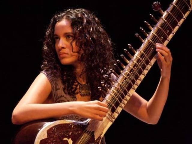 अनुष्का शंकर, आसिफ कपाड़िया को मिला ग्रैमी का नामांकन Sitarist Anoushka Shankar, ‘Amy’ director Asif Kapadia earn Grammy nominations