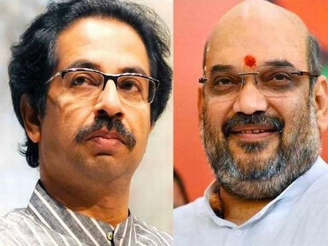 एक ही फ्लाइट में अमित शाह और उद्धव ठाकरे लेकिन नहीं हुई बात Shah and Thackeray in the same flight, but did not talk