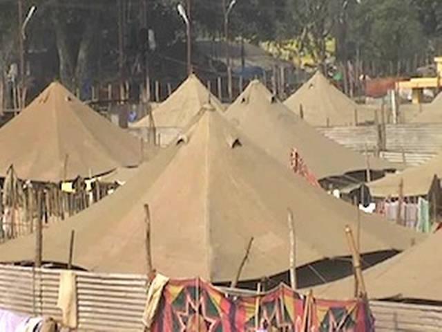 महाकुंभ में एक लाख तंबूओं का अलग शहर महाकुंभ में एक लाख तंबूओं का अलग शहर