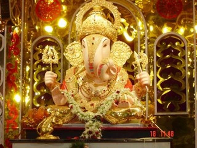 अति पुण्य और ऋद्धि-सिद्धि दायक है गणेश उत्सव अति पुण्य और ऋद्धि-सिद्धि दायक है गणेश उत्सव