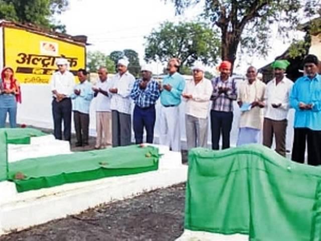 हिंदू करते हैं मजार की देखभाल हिंदू करते हैं मजार की देखभाल