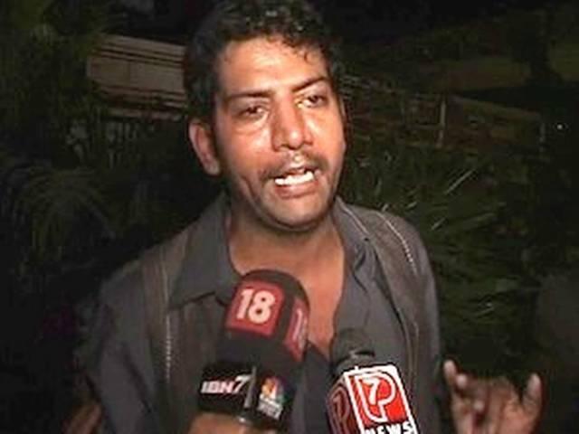 नशे में धुत आशुतोष कौशिक का हंगामा नशे में धुत आशुतोष कौशिक का हंगामा