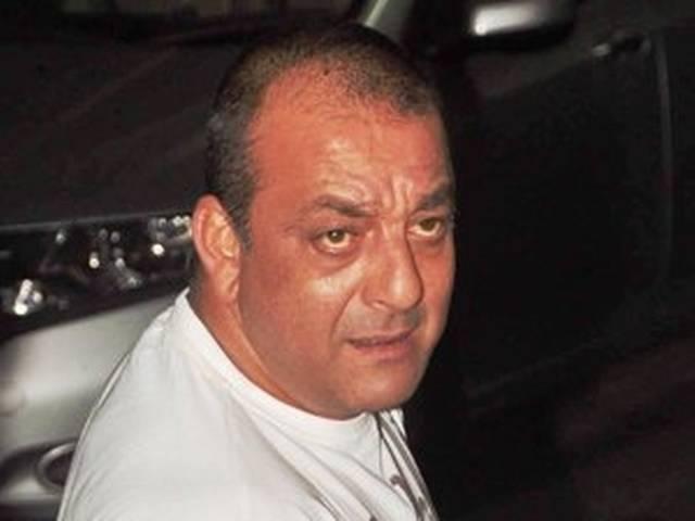 सचिन के सांसद बनने से नाखुश हैं संजय दत्त सचिन के सांसद बनने से नाखुश हैं संजय दत्त