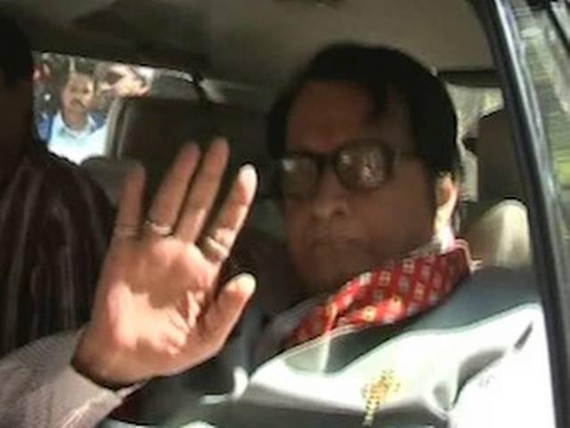 शाहरुख खान के खिलाफ कोर्ट पहुंचे मनोज कुमार शाहरुख खान के खिलाफ कोर्ट पहुंचे मनोज कुमार