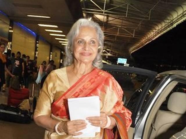 वहीदा ने किया गांधी के फीनिक्स सेटलमेंट आश्रम का दौरा वहीदा ने किया गांधी के फीनिक्स सेटलमेंट आश्रम का दौरा