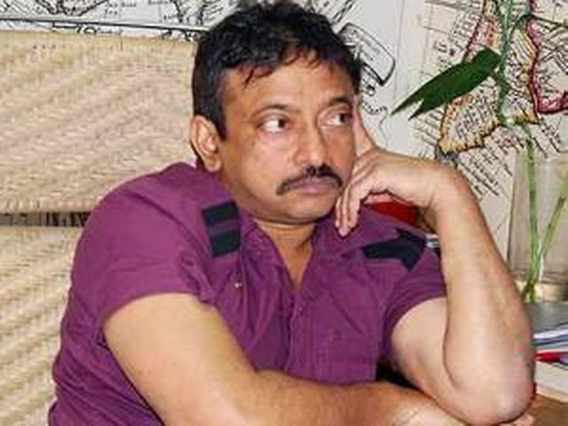 राम गोपाल वर्मा बीता हुआ अध्याय: करण जौहर राम गोपाल वर्मा बीता हुआ अध्याय: करण जौहर