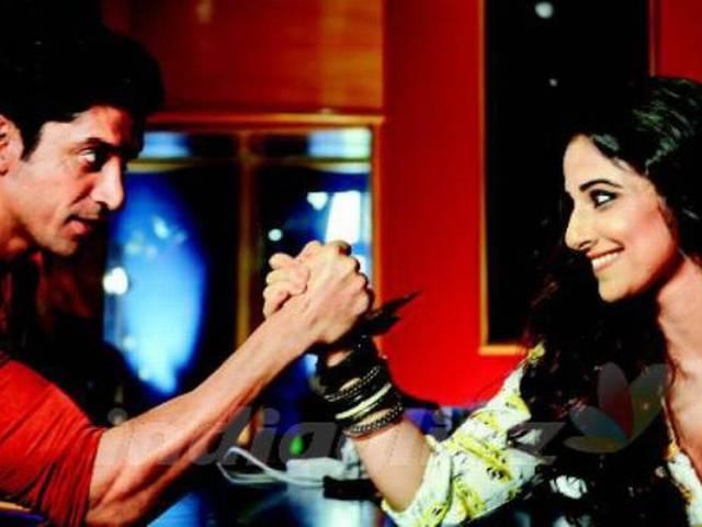 Watch: 'शादी के साइड इफेक्ट्स' में फरहान-विद्या का प्यार, तकरार Watch: ‘शादी के साइड इफेक्ट्स’ में फरहान-विद्या का प्यार, तकरार