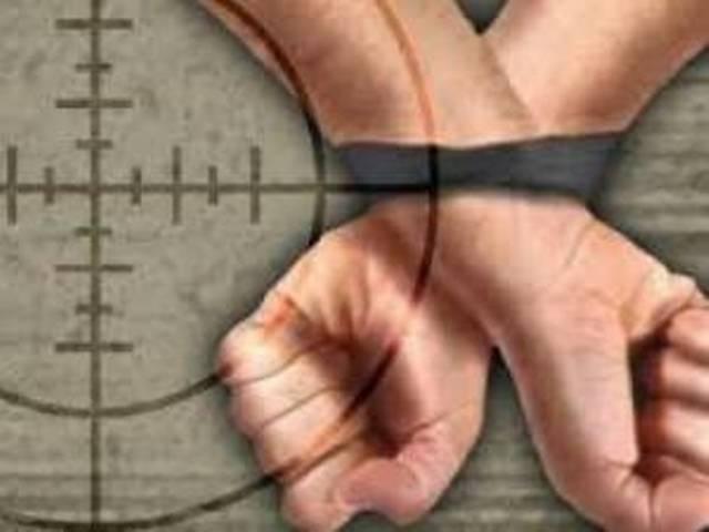 गैंगरेप के दो दोषियों को 10 साल कैद गैंगरेप के दो दोषियों को 10 साल कैद