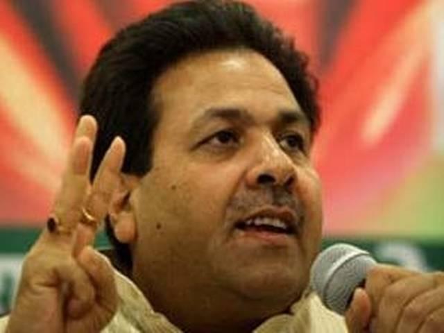 सोनिया गांधी के कारण संसद में हैं तेंदुलकर: शुक्ला सोनिया गांधी के कारण संसद में हैं तेंदुलकर: शुक्ला