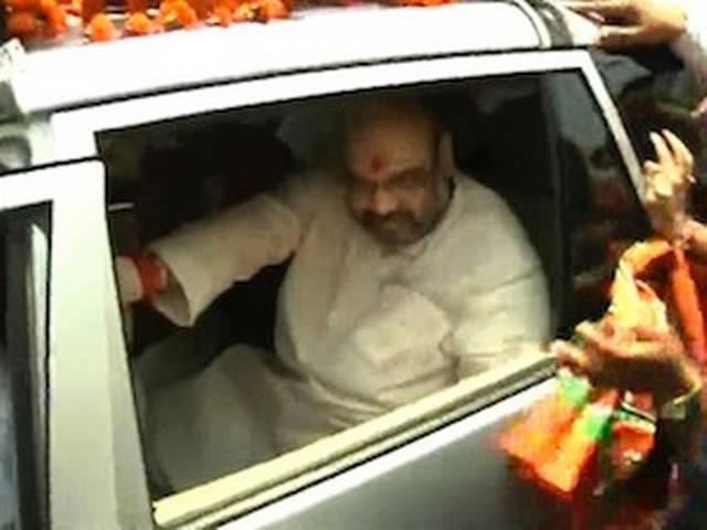 यहां पढ़ें और देखें: अमित शाह और तत्कालिन एसपी की बातचीत यहां पढ़ें और देखें: अमित शाह और तत्कालिन एसपी की बातचीत