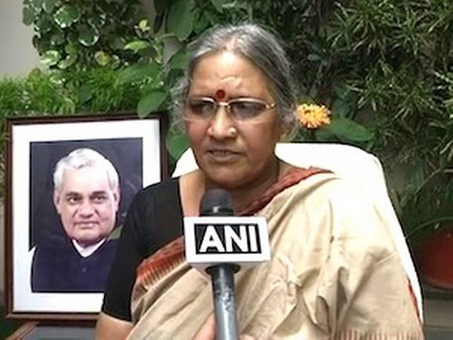 हार के डर से बार-बार सीट बदल रहे रमन : करुणा हार के डर से बार-बार सीट बदल रहे रमन : करुणा