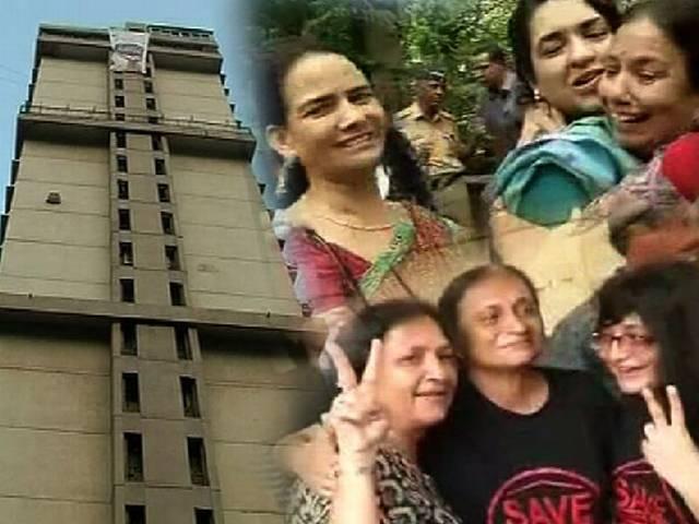 कैंपा कोला मामले में अजीत पवार ने की मुख्यमंत्री से मुलाकात कैंपा कोला मामले में अजीत पवार ने की मुख्यमंत्री से मुलाकात