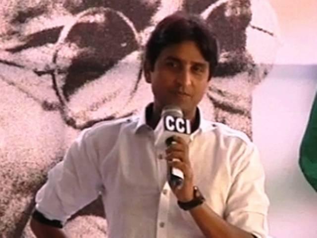 AAP नेता कुमार विश्वास के खिलाफ वाल्मीकि समाज ने दर्ज कराई FIR AAP नेता कुमार विश्वास के खिलाफ वाल्मीकि समाज ने दर्ज कराई FIR