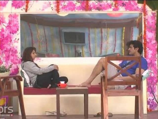 'बिग बॉस' के फैसलों से उर्वशी हैरान ‘बिग बॉस’ के फैसलों से उर्वशी हैरान