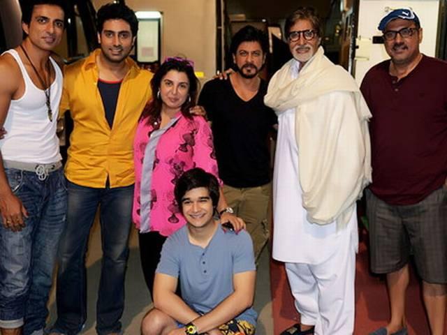 शाहरूख, फराह और अभिषेक की मस्ती देख बिग बी को याद आए बीते दिन शाहरूख, फराह और अभिषेक की मस्ती देख बिग बी को याद आए बीते दिन