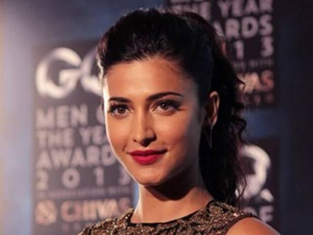 नौकरी के लिए नहीं मिलते पीछा करने वाले: श्रुति नौकरी के लिए नहीं मिलते पीछा करने वाले: श्रुति