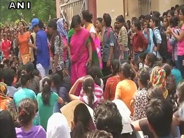 BHU molestation case: Police use lathicharge against protesting students