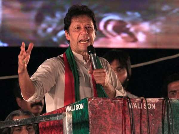 Pak EC issues non-bailable arrest warrants for PTI chief