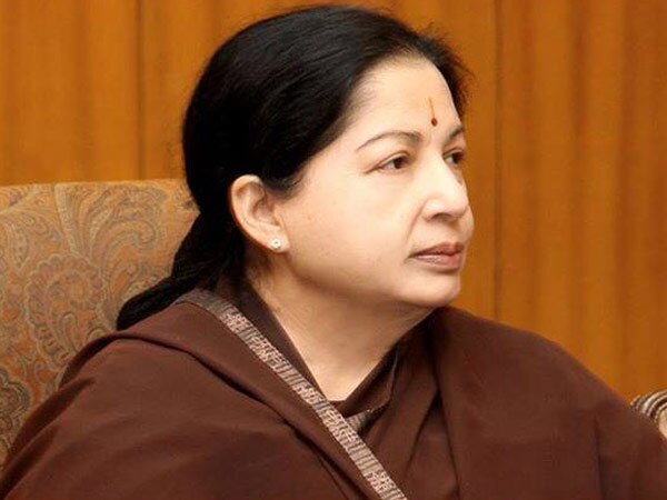 Jayalalithaa seeks Rs.10,250 crore for flood victims