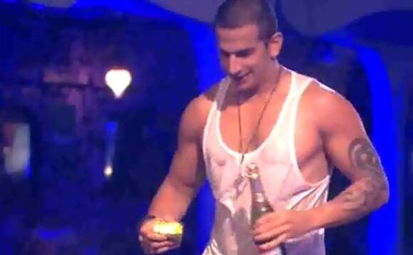 Bigg Boss 9: Prince Narula And Nora Fatehi Caught Kissing!