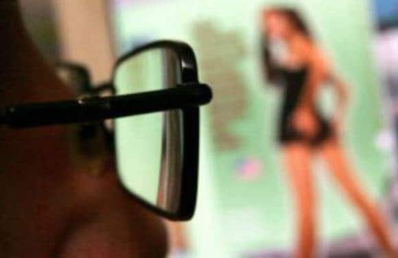 In 2015, after US & Britain, Indian 3rd in watching porn