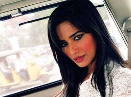 Poonam Pandey refutes abortion rumour, takes legal action against false news