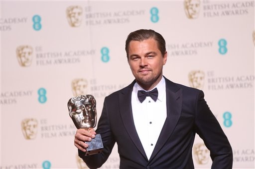 Kate Winslet cries tears of joy for Leonardo DiCaprio at Oscars 2016