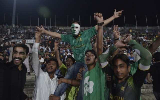 Pakistan fans (1) 