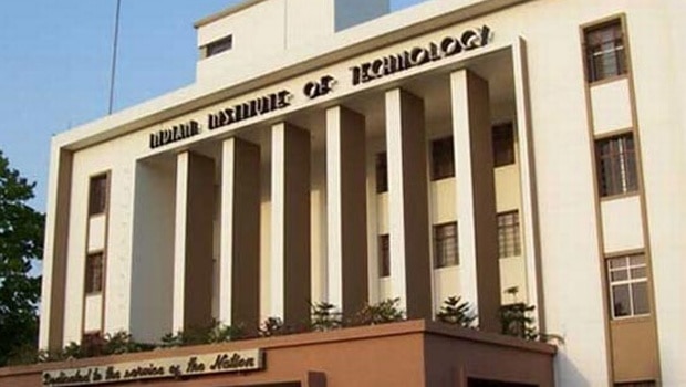 IITs to add 779 seats for female candidates this year IITs to add 779 seats for female candidates this year