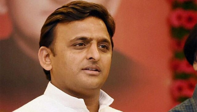 Akhilesh Yadav submits resignation to Governor Ram Naik